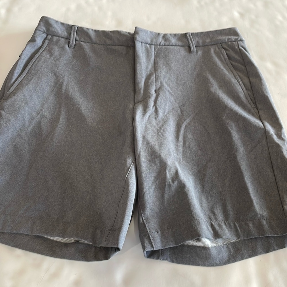 All in Motion mens shorts. Size 32.